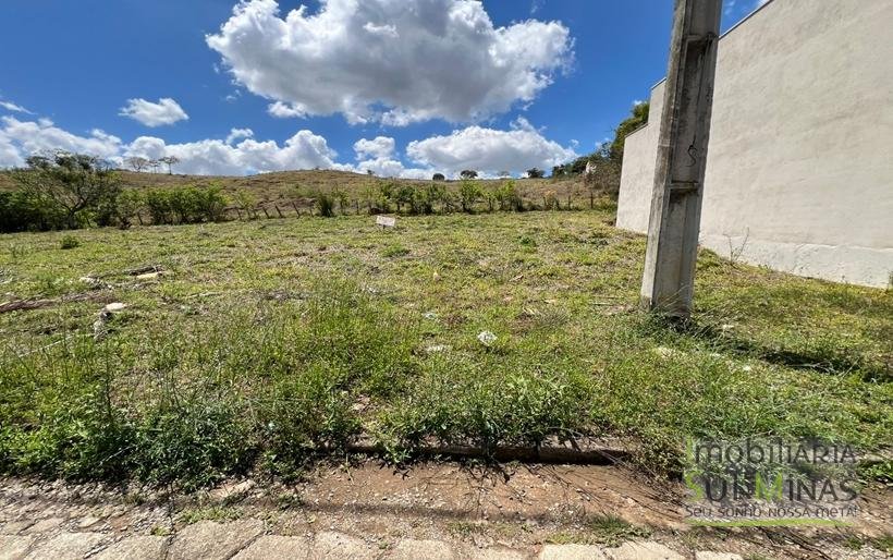 Lote de 280 m² próximo ao centro a Venda em Cambuí MG Cod. 1909 (1)