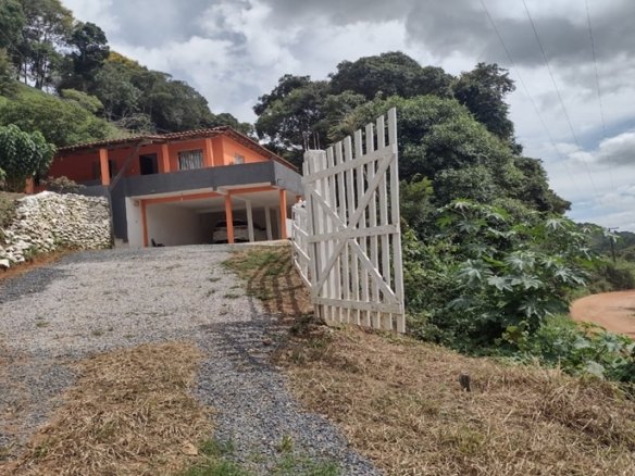 Sítio com 27.000m² Apenas 6Km do Centro À Venda em Camanducaia MG COD2262 (5)