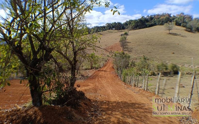 Terreno Rural Com 700m² À Venda a 2Km da Fernão Dias em Cambuí MG COD2261 (1)