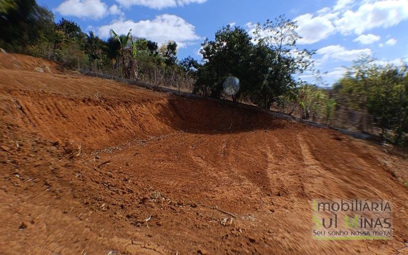 Terreno Rural Com 700m² À Venda a 2Km da Fernão Dias em Cambuí MG COD2261 (2)