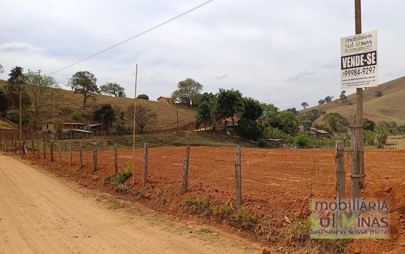 Terreno de 1.800m² À Venda em Cambuí MG COD2279 (8)