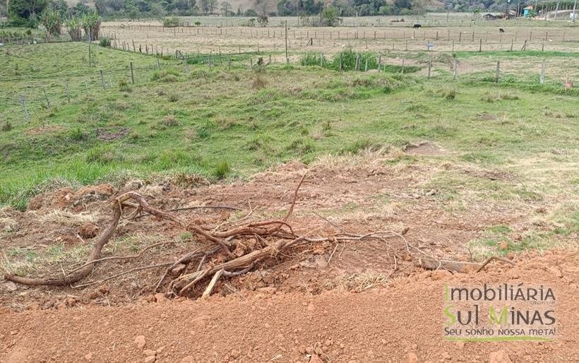 Terreno de 1.800m² À Venda em Cambuí MG COD2279 (9)