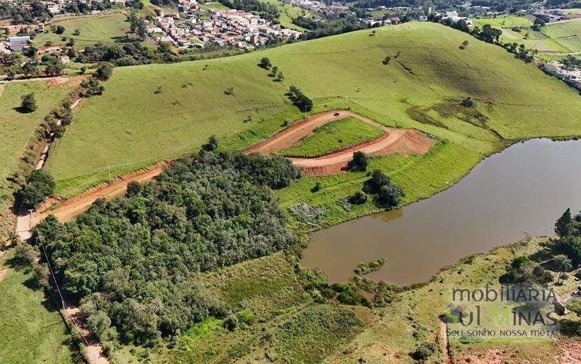 2302 Residencial Lagoa Park em Cambui MG COD2302 (35)