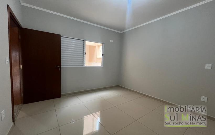 Apartamento Com Armários Planejados no Centro de Cambuí MG para Locação COD2294 (13)