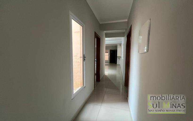 Apartamento Com Armários Planejados no Centro de Cambuí MG para Locação COD2294 (15)