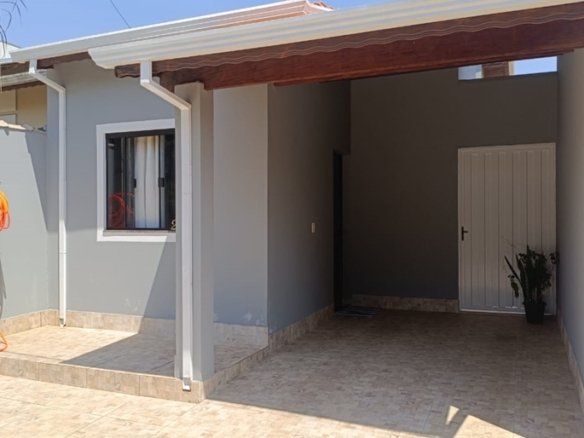 Casa Com Área de Lazer À Venda em Cambuí MG COD2285 (4)