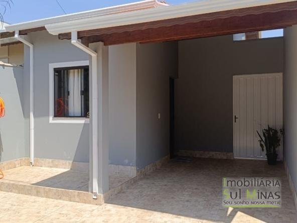 Casa Com Área de Lazer À Venda em Cambuí MG COD2285 (4)