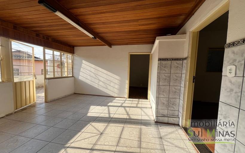 Casa Comercial Com 3 Salas para Locação no Centro de CambuíMG COD2287 (4)