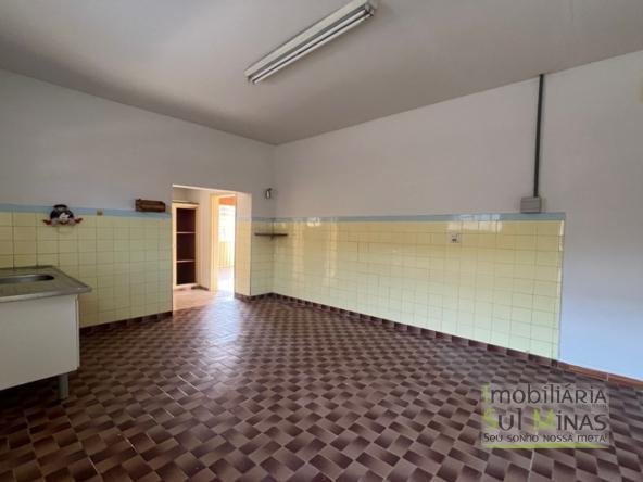 Casa Comercial Com 3 Salas para Locação no Centro de CambuíMG COD2287 (8)