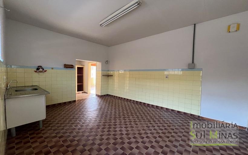 Casa Comercial Com 3 Salas para Locação no Centro de CambuíMG COD2287 (8)