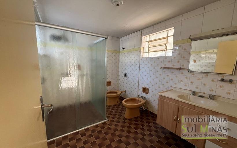 Casa Comercial Com 3 Salas para Locação no Centro de CambuíMG COD2287 (9)