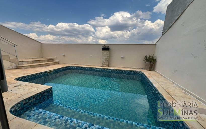 Casa Nova com Piscina a Venda em Cambuí MG Cód. 1472 (10)