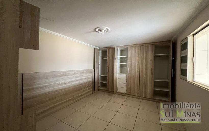 Casa Nova com Piscina a Venda em Cambuí MG Cód. 1472 (15)