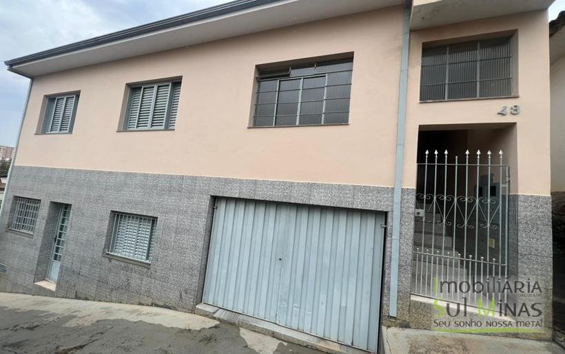 Casa com Duas Moradas Próxima ao Centro À Venda em Cambuí MGCOD2304 (11)