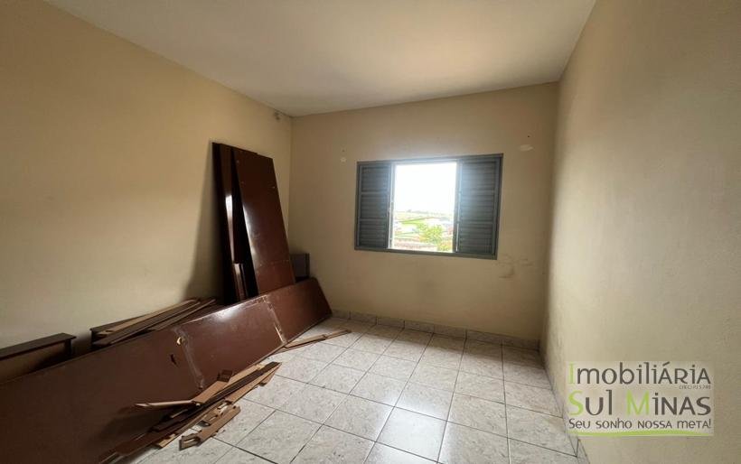Casa com Duas Moradas Próxima ao Centro À Venda em Cambuí MGCOD2304 (14)