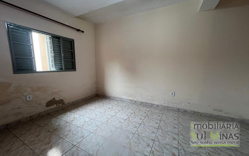 Casa com Duas Moradas Próxima ao Centro À Venda em Cambuí MGCOD2304 (5)