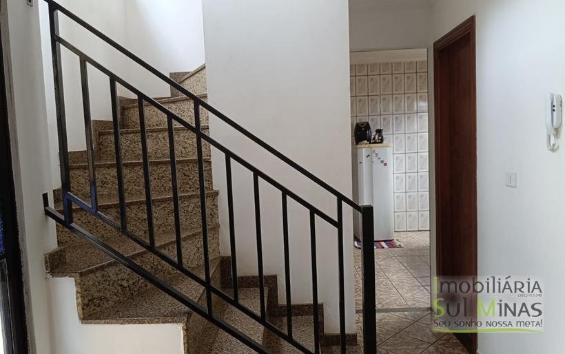 Casa em Ótimo Bairro À Venda em Cambuí MG COD2305 (1)