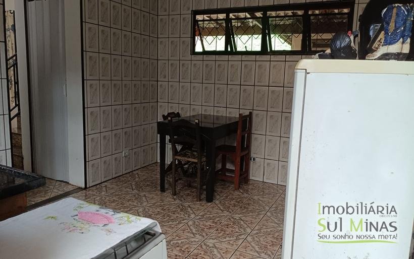 Casa em Ótimo Bairro À Venda em Cambuí MG COD2305 (3)