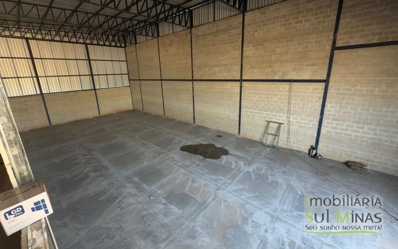 Galpão para Locação em CambuíMG – 1.000 m² Moduláveis, Pé Direito de 8m, Pátio COD2 (10)