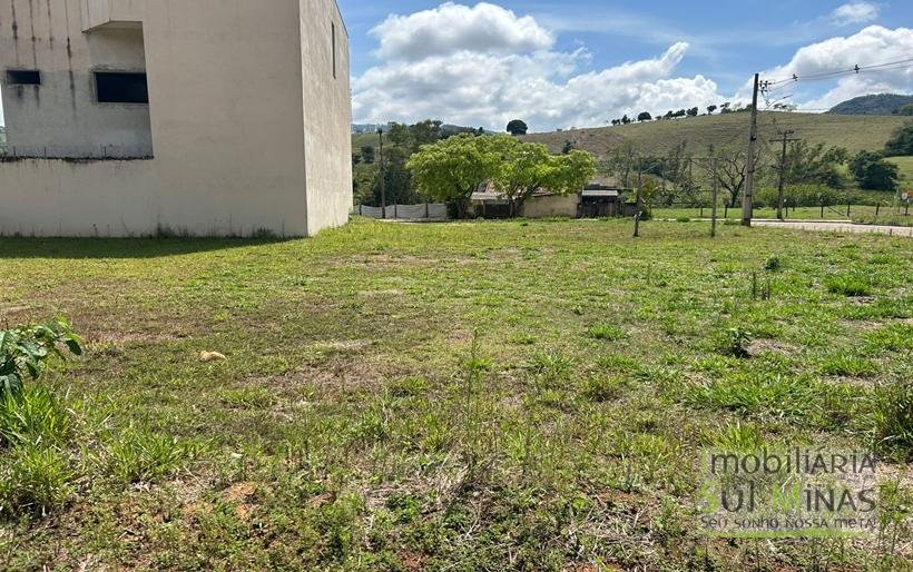 Lote Plano Com 200m² À Venda em Córrego do Bom Jesus MG COD2297 (3)