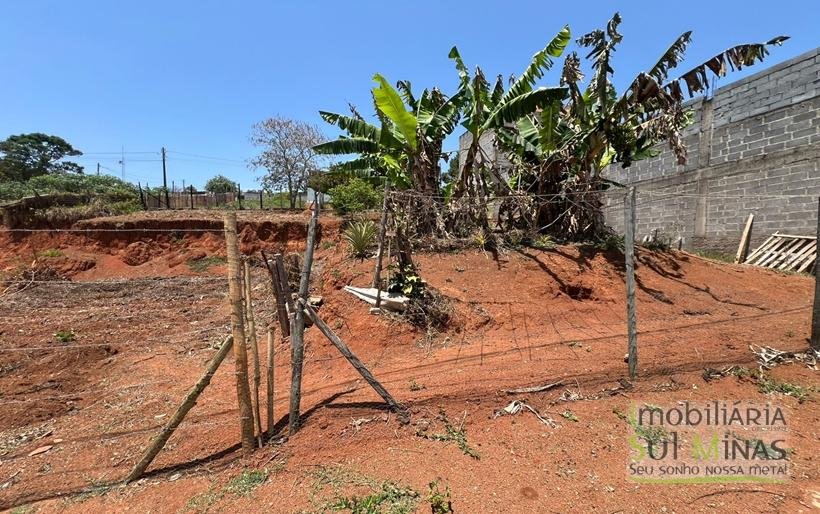 Lote com 200m² À Venda em Cambuí MG COD2298 (2)