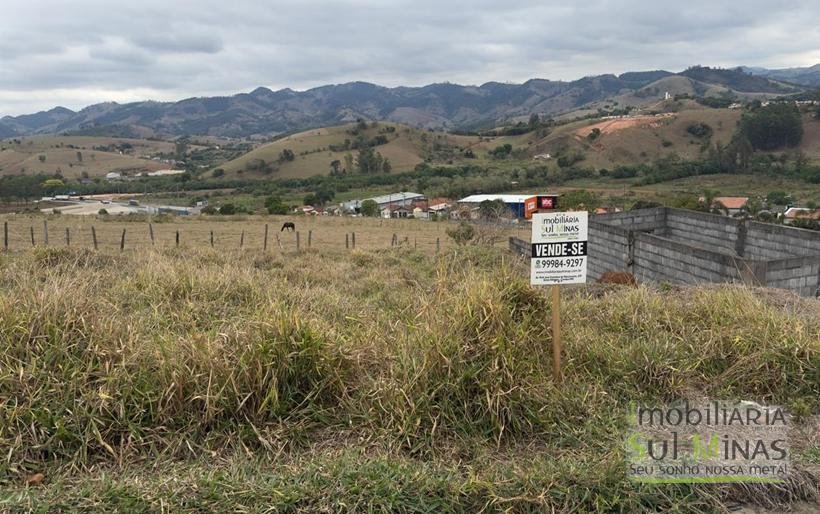 Lote de 250m² Em Ótimo Bairro À Venda em Cambuí MG COD2292 (2)