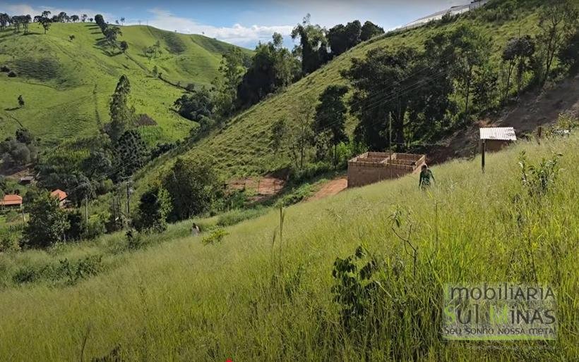 Terreno com 1500m² Com Poço À Venda em Cambuí MG COD2296 (8)