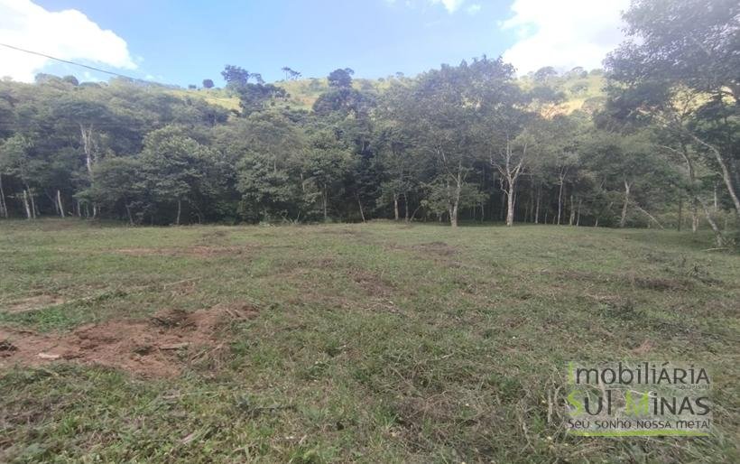 Terreno de 20.000m² Em ótima Localização À Venda em Cambuí MG COD2301 (2)