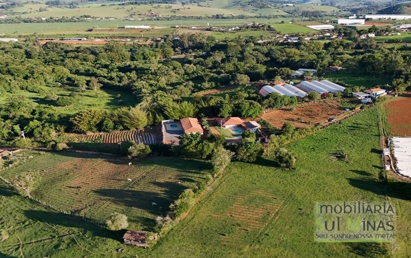 Área Industrial de 72.600 metros em Cambuí Minas Gerais COD1308 (2)