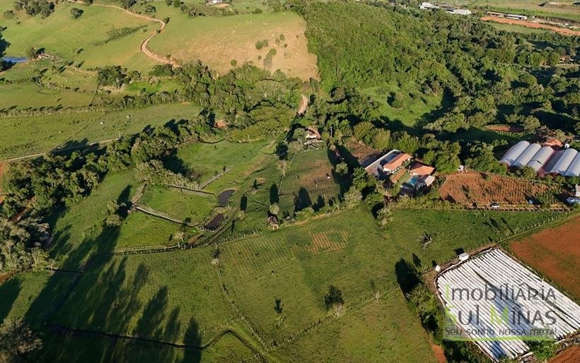 Área Industrial de 72.600 metros em Cambuí Minas Gerais COD1308 (5)