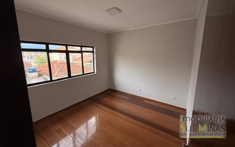 Casa Comercial para Locação no Centro de Cambuí MG – COD2316 (14)