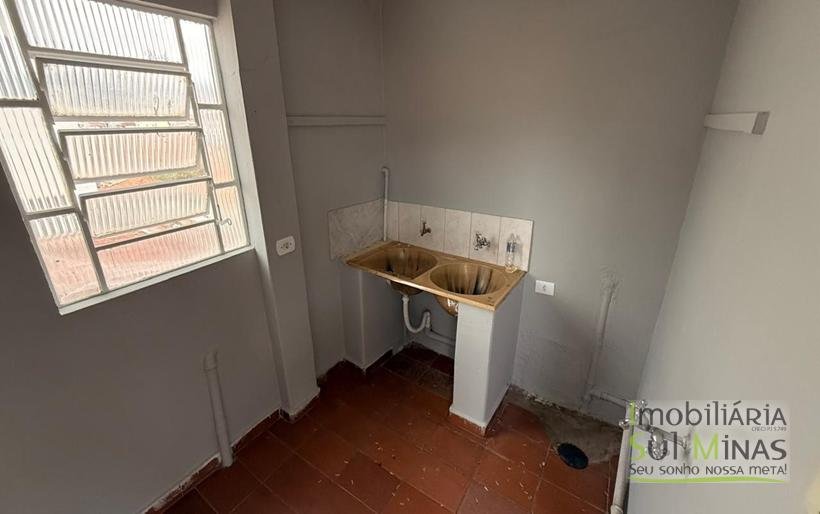 Casa Comercial para Locação no Centro de Cambuí MG – COD2316 (7)