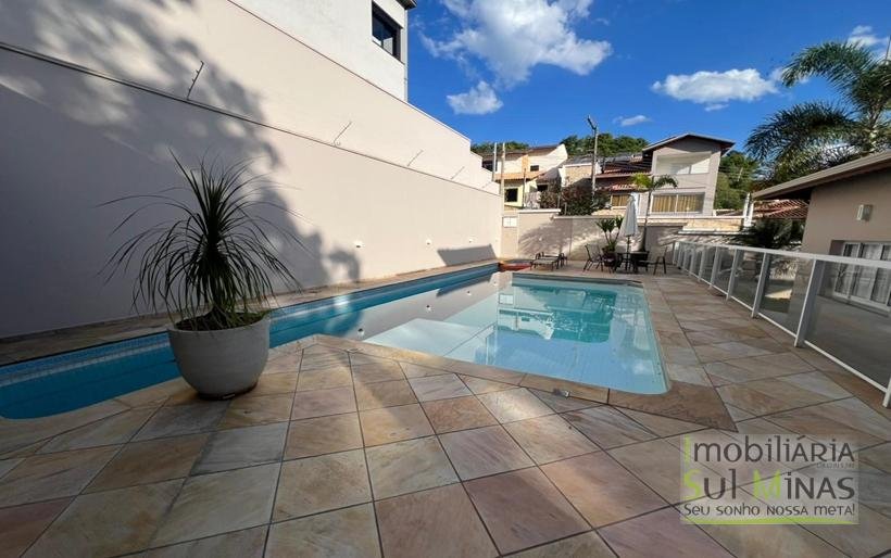 Casa de Alto Padrão com 3 Suítes à Venda em CambuíMG Sofisticação, Conforto COD2322 (29)