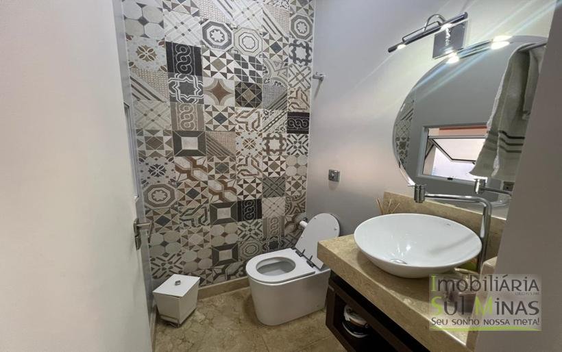 Casa de Alto Padrão com 3 Suítes à Venda em CambuíMG Sofisticação, Conforto COD2322 (40)