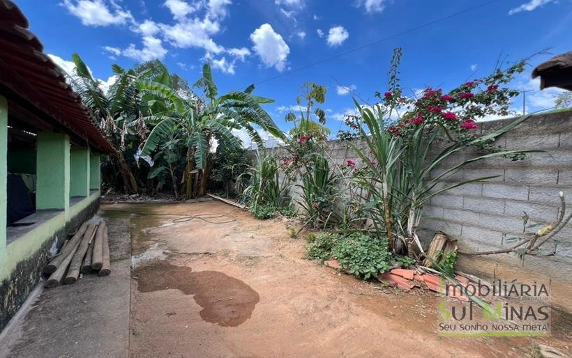 Chácara de 12.000m² a 9Km do Centro À Venda em Cambuí MG COD2214 (6)