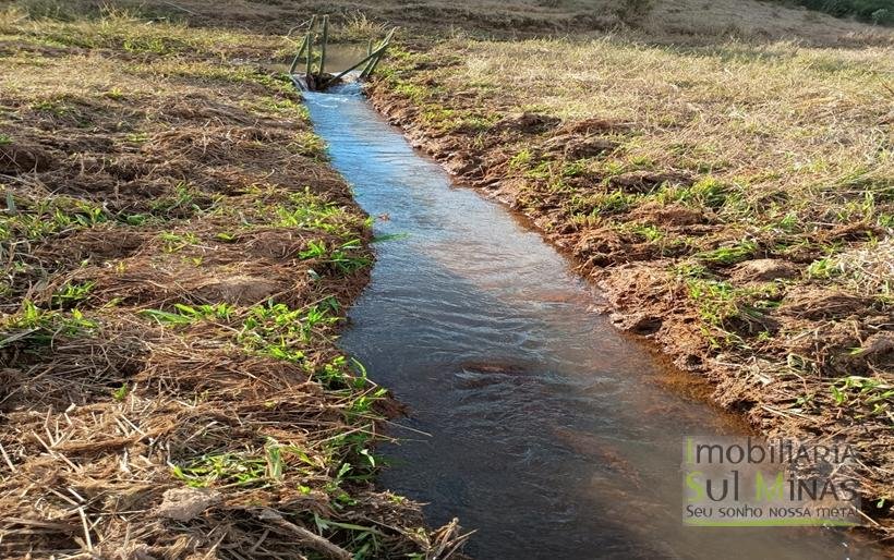 Chácara de 12.000m² a 9Km do Centro À Venda em Cambuí MG COD2214