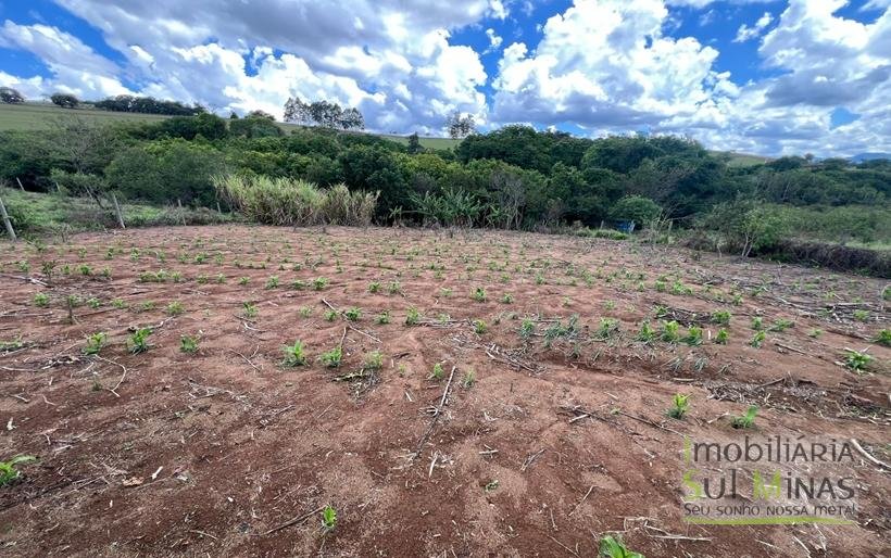 Chácara de 2000m à Venda em Estiva MG COD2308 (1)