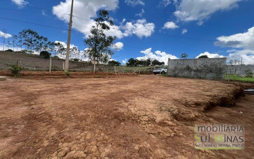 Chácara de 2000m à Venda em Estiva MG COD2308 (12)