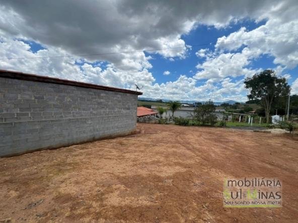 Chácara de 2000m à Venda em Estiva MG COD2308 (15)