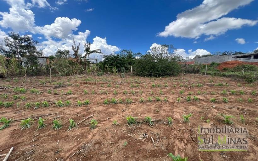 Chácara de 2000m à Venda em Estiva MG COD2308 (4)