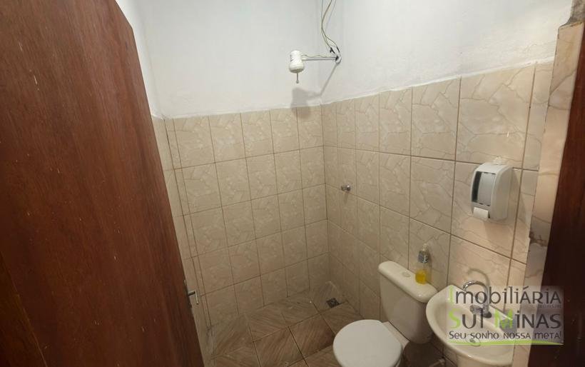 Galpão Com 200m² Para Locação em Cambuí MG COD2309 (3)