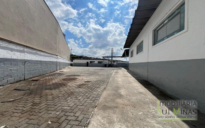 Galpão Industrial para Locação – 1.700 m² às margens da Fernão Dias Cambuí MG COD2306 (13)