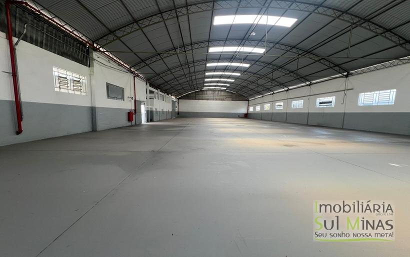 Galpão Industrial para Locação – 1.700 m² às margens da Fernão Dias Cambuí MG COD2306 (21)