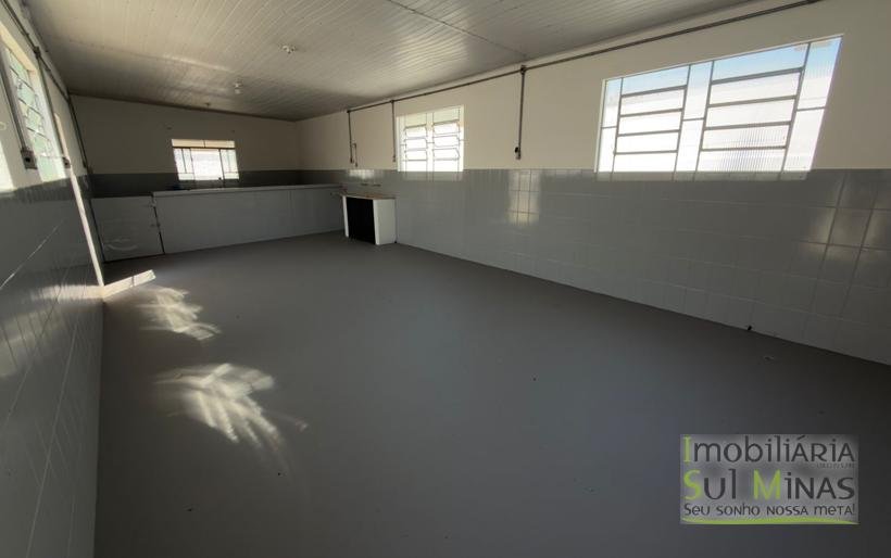 Galpão Industrial para Locação – 1.700 m² às margens da Fernão Dias Cambuí MG COD2306 (32)