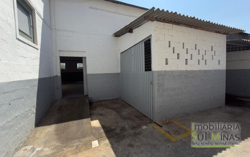 Galpão Industrial para Locação – 1.700 m² às margens da Fernão Dias Cambuí MG COD2306 (42)