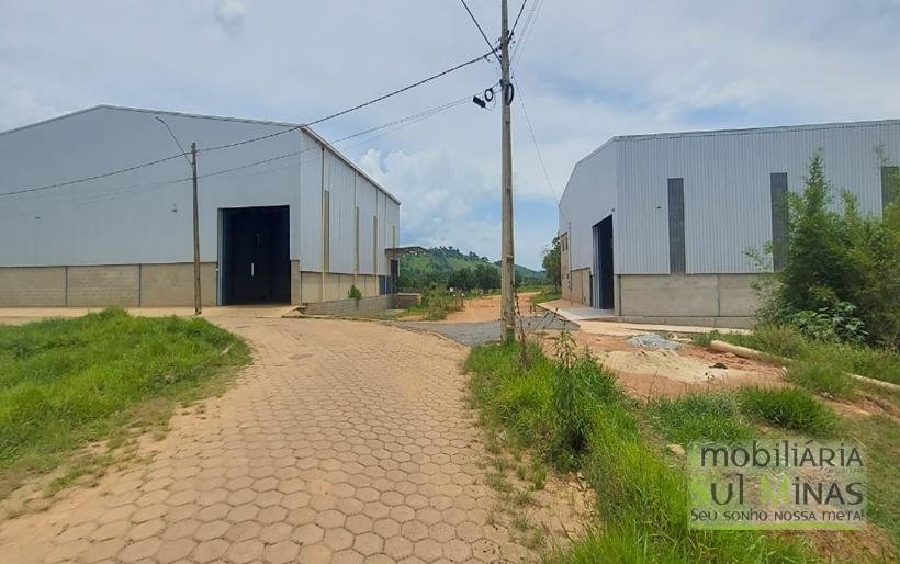 Galpão Novo com 740m² para Locação em Cambuí MG COD1737 (2)