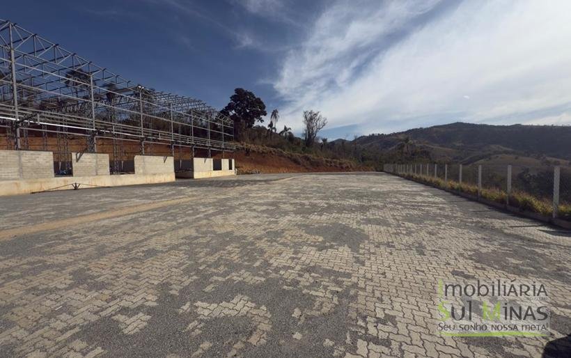 Galpão de 3.648 m² com 3.600 m² de pátio para Locação em Cambuí MGCOD2107 (1)