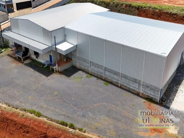 Galpão de 710m² para Locação em Cambuí MG Cód. 2133 (2)