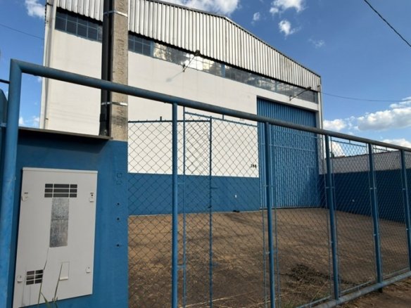 Galpão industrial disponível para locação em CambuíMG, com 750 m² COD2321 (13)