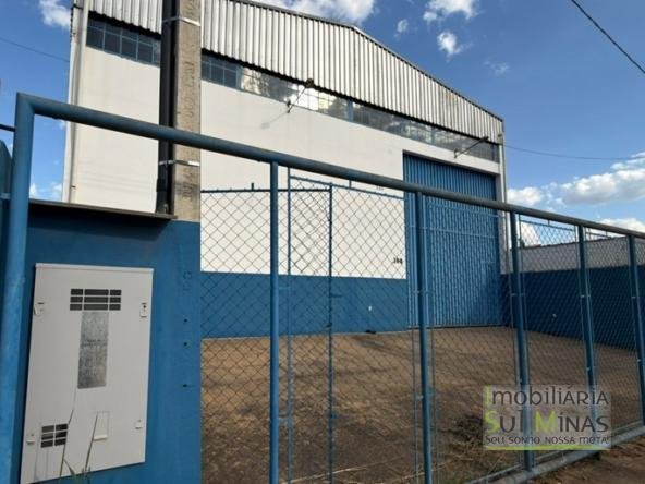 Galpão industrial disponível para locação em CambuíMG, com 750 m² COD2321 (13)